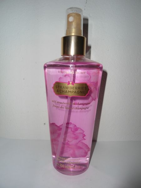 Strawberries & Champagne Fragrance Mist 250 ml