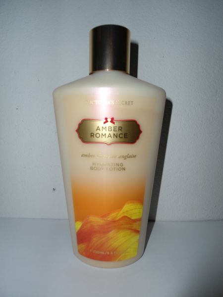 Amber Romance Hydrating Body Lotion 250 ml